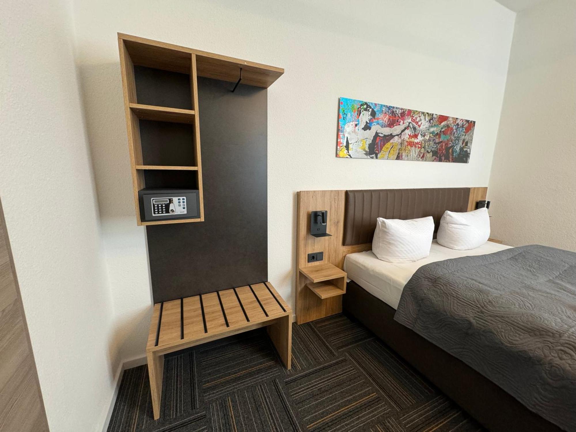 Hotel Bregenz Berlin Bagian luar foto