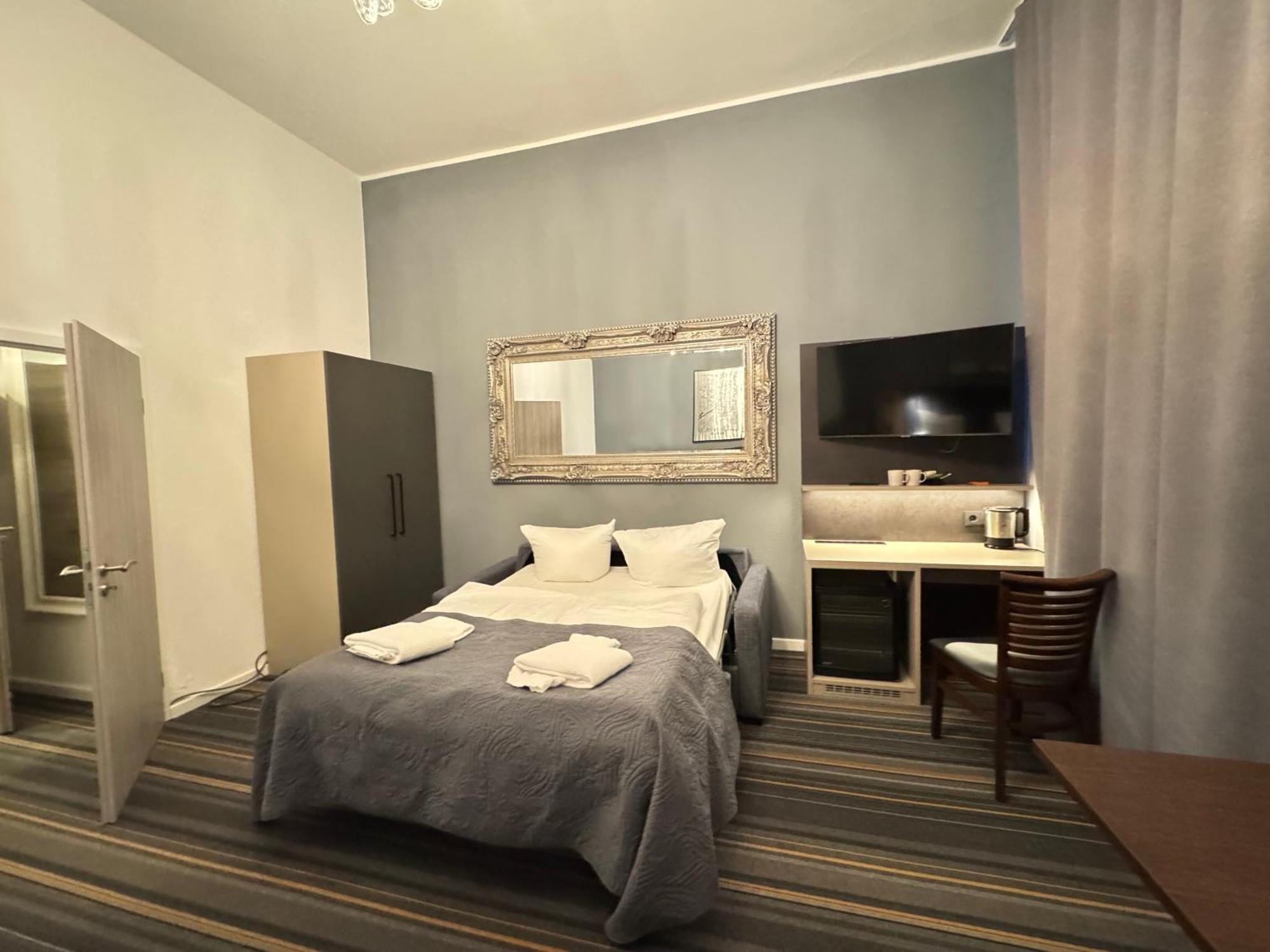Hotel Bregenz Berlin Bagian luar foto